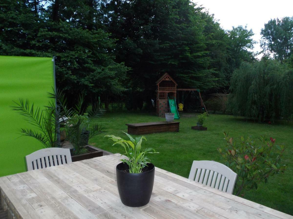 Ici Et La Villa Canaples Екстериор снимка